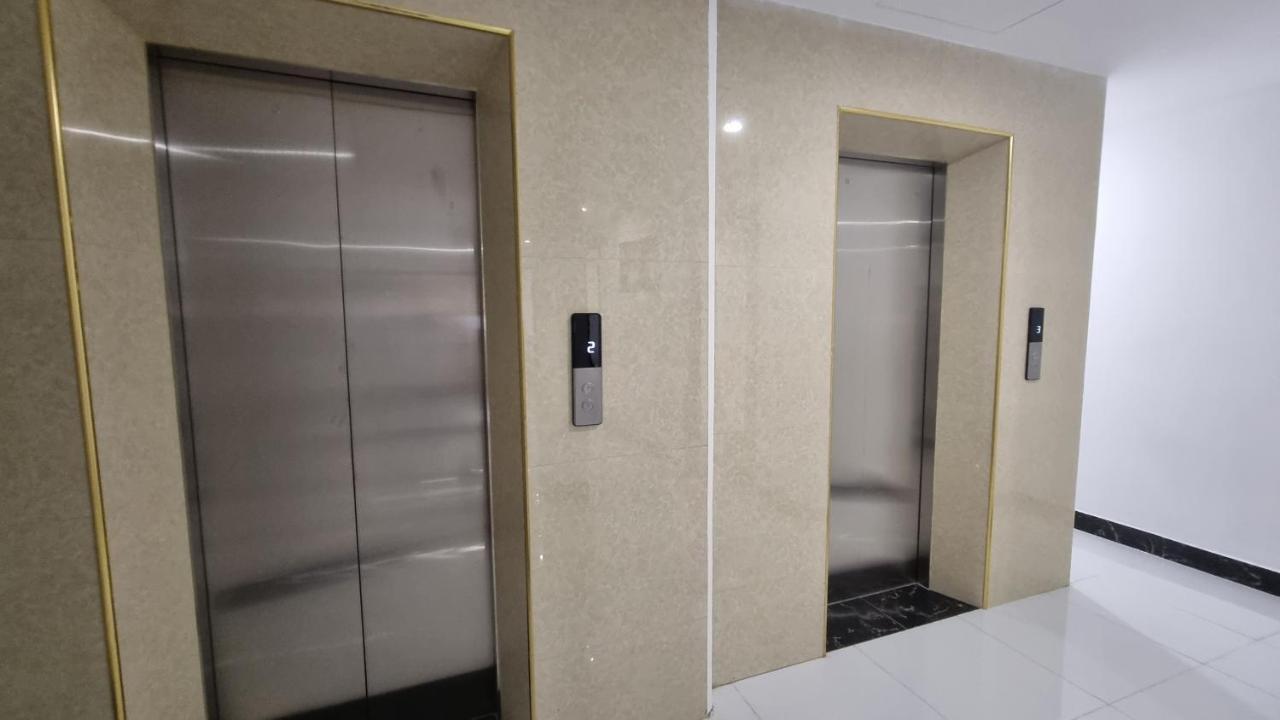 האנוי Era Apartment Khuc Thua Du מראה חיצוני תמונה